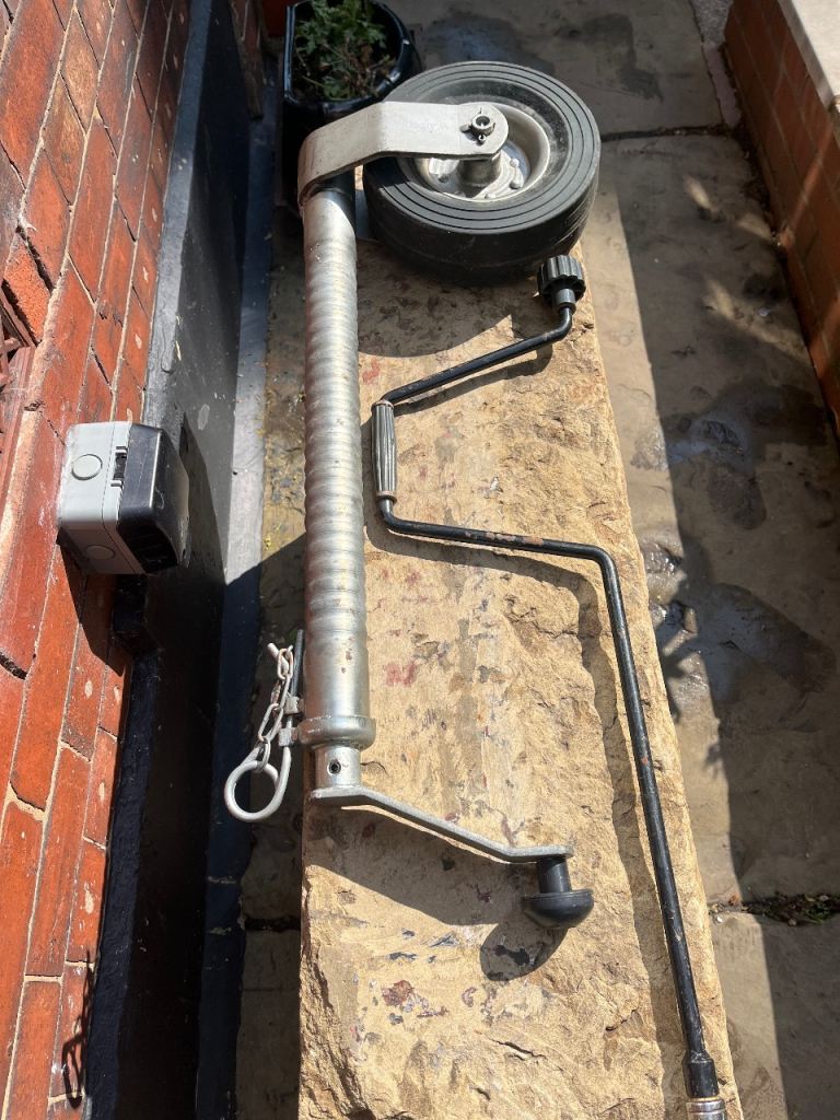 Jockey wheel for caravan or trailer