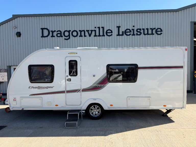 2014 Swift Challenger Hi-Style 554 Caravan 4 Berth - Fixed Bed - High Spec