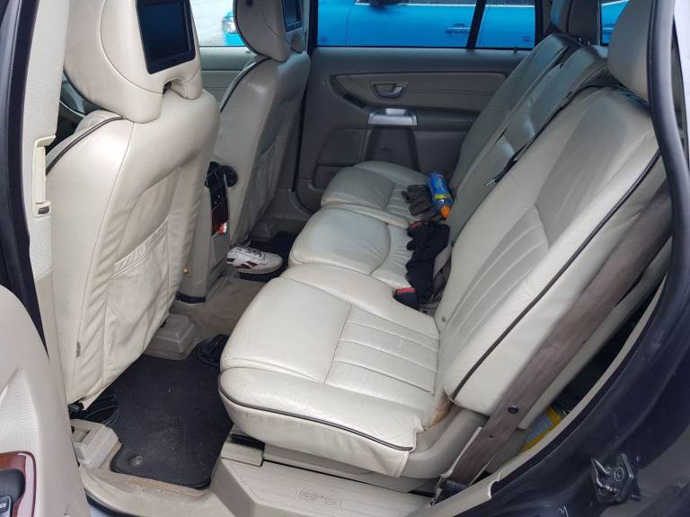2005 volvo xc90 2.4 d5 executive breaking for spares