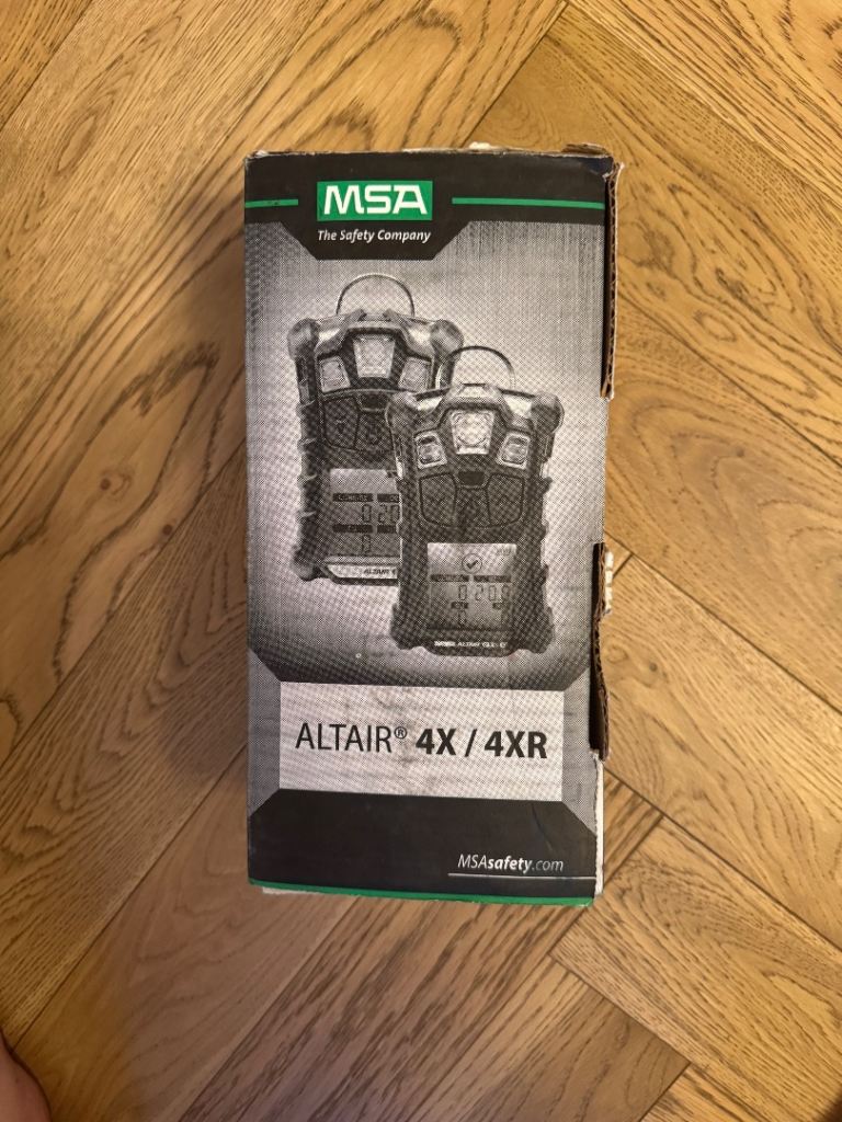 MSA ALTAIR 4X Gas Detector with Charger – Good Condition