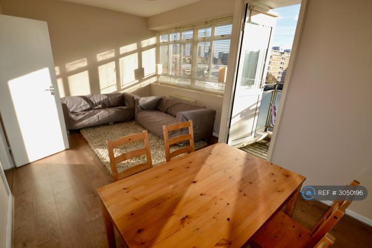 3 bedroom flat in De Quincey House, London, SW1V (3 bed) (#3050196)