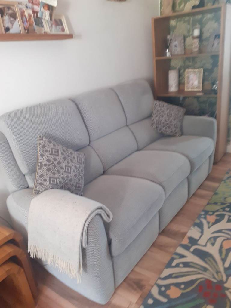 Comfortable Grey Fabric Sofa – Good Condition