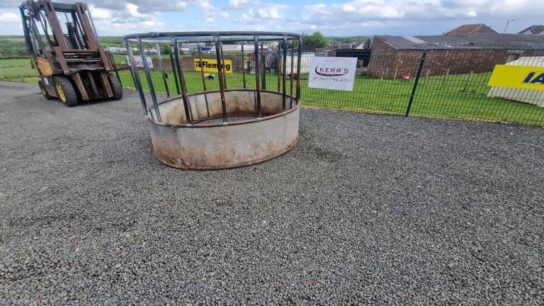 Heavy duty stirk young stock horse round bale ring feeder farm livestock tractor 