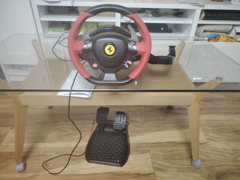 Thrustmaster Ferrari 458 Spider Racing Wheel & Pedals – Xbox