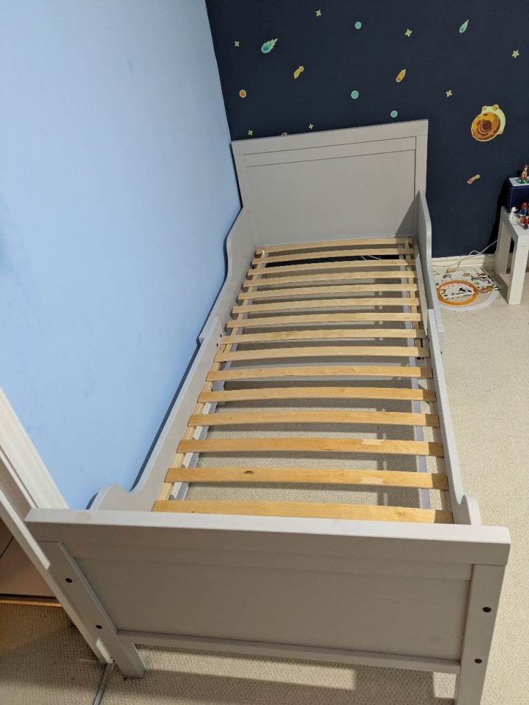 2 Extendable Ikea kids beds
