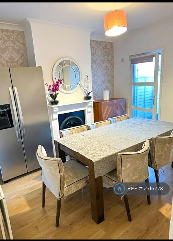 1 bedroom in Castle Avenue, Rochester, ME1 (#2716778)