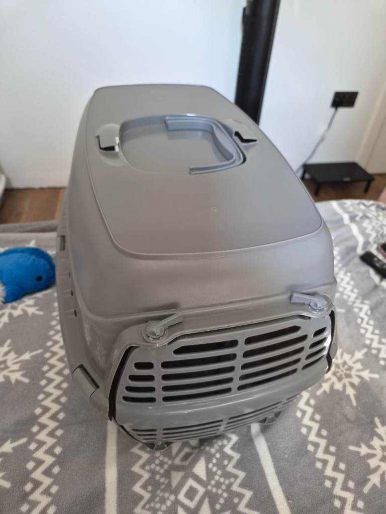 Pet carier