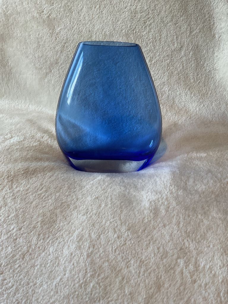 Cobalt blue tear drop shaped glass vase 