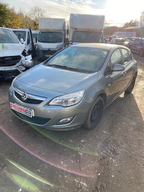 2011 Vauxhall Astra 1.4i 16V Exclusiv [87] 5dr DAMAGED REPAIRABLE SALVAGE HATCHBACK Petrol Manual