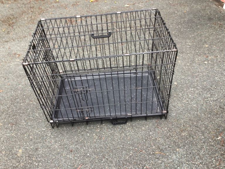Dog Crate perfect for small to medium size dogs