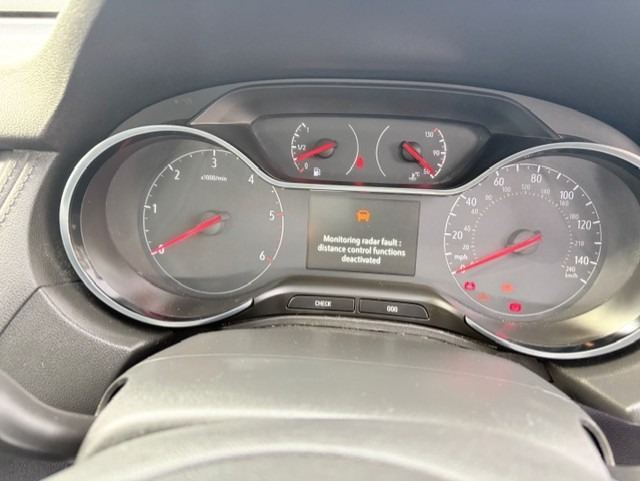 2019 Vauxhall Grandland X 1.5 Turbo D Elite Nav 5dr HATCHBACK Diesel Manual