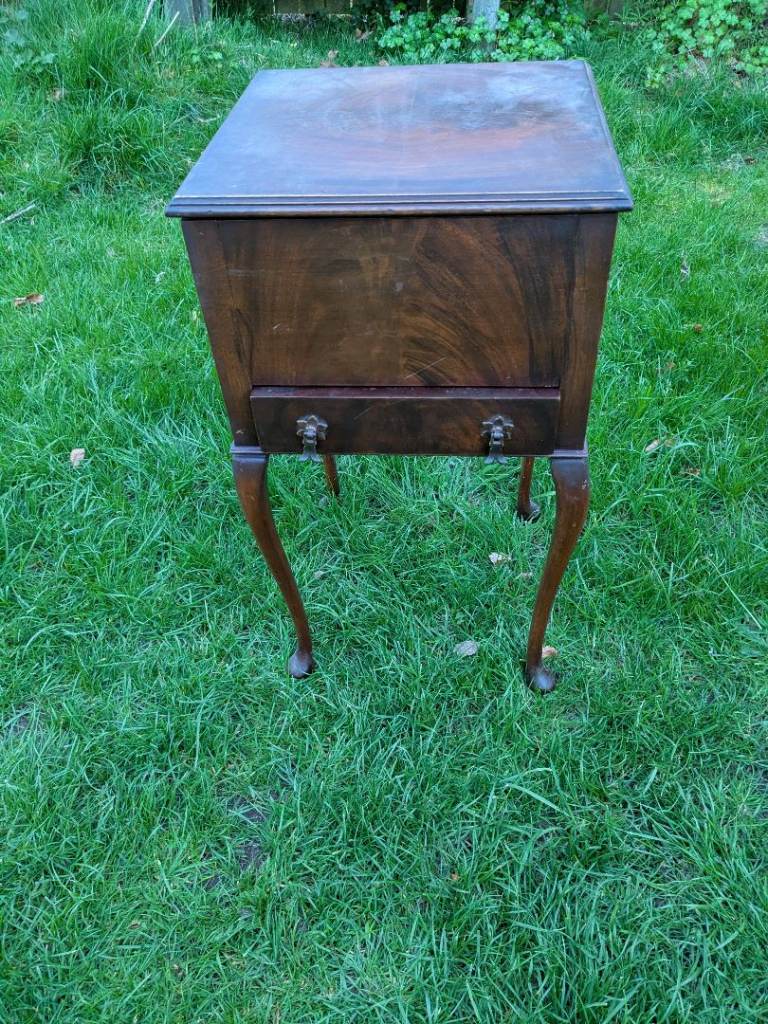 Antique Wooden Sewing Box with Drawer plus Embroidery Threads 