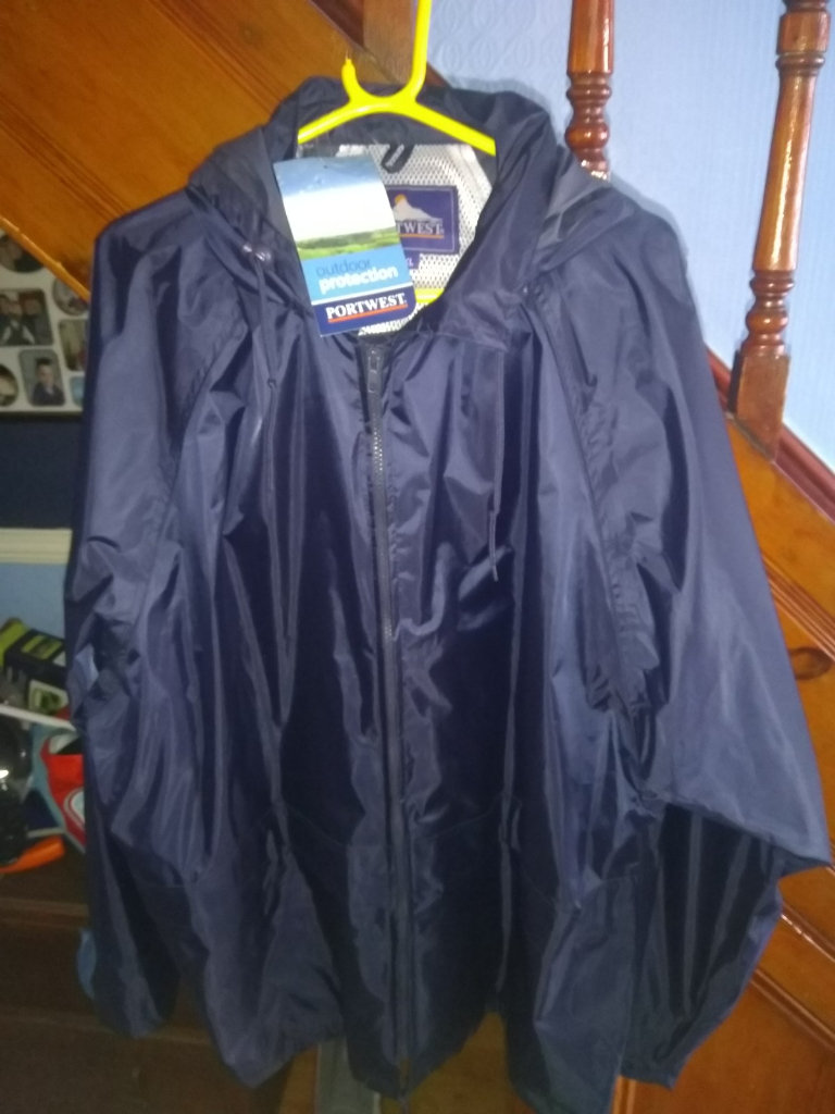 Men's Portwest shower jacket/cagoule BNWT