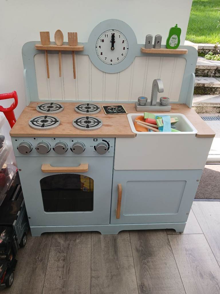Kids wooden play kitchen