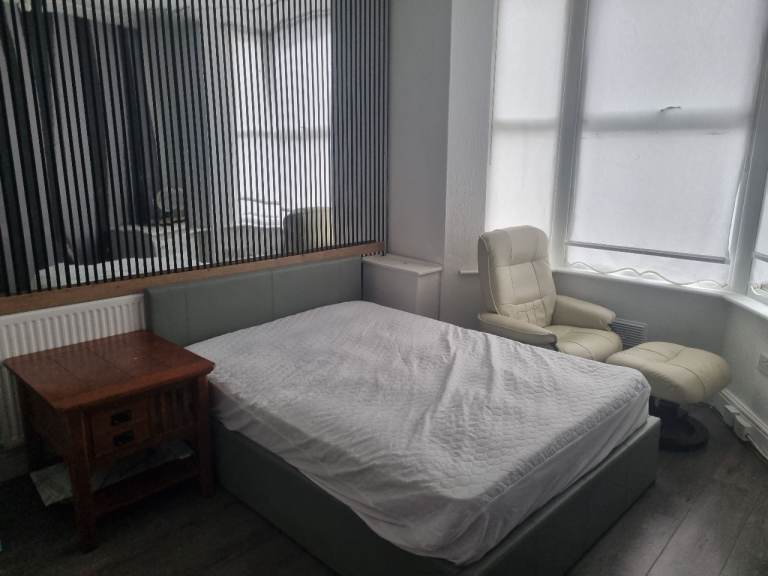 Room to let 