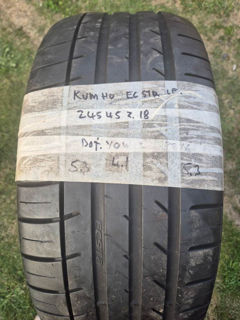 1x 245 45 ZR18 100Y Y KUMHO ECSTA LE SPORT Tyre 5.3mm 4mm 5.3mm