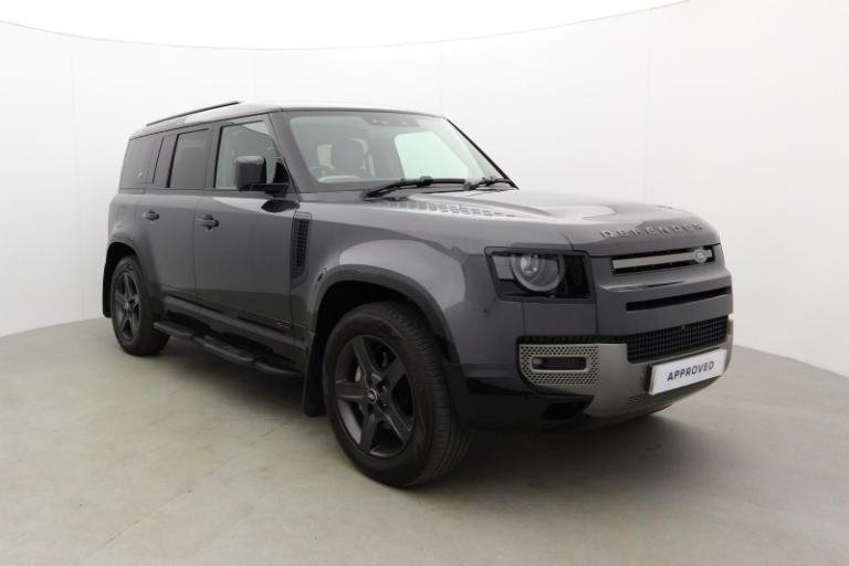 LAND ROVER DEFENDER 3.0 D300 X-Dynamic HSE 110 5dr Auto
