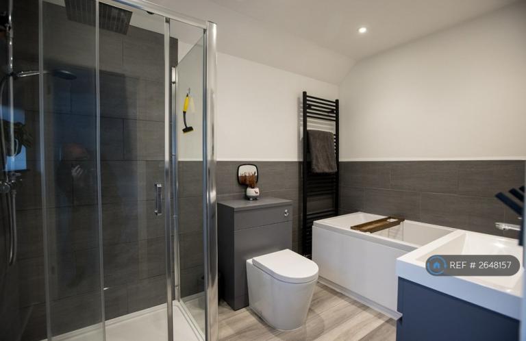 1 bedroom in Parkside Gardens, Coulsdon, CR5 (#2648157)