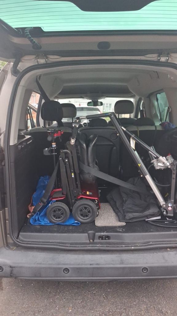 Citroen, BERLINGO MULTISPACE, MPV, 2014, Semi-Auto, 1560 (cc), 5 doors