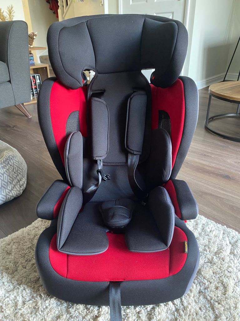 Child’s Car Seat - Halfords