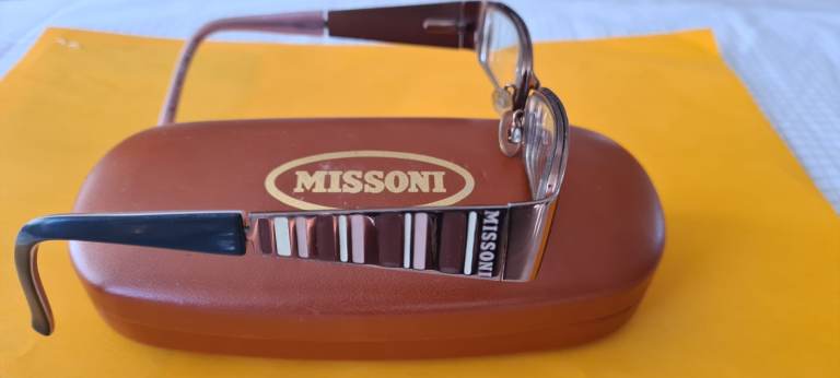 Ladies Missoni Eyeglasses & Case 