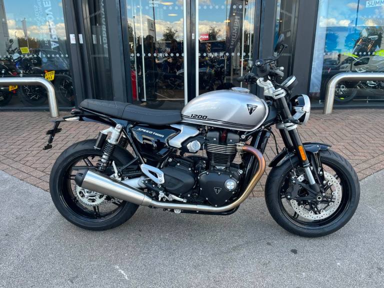 2026 Triumph SPEED TWIN 1200 Classic Manual