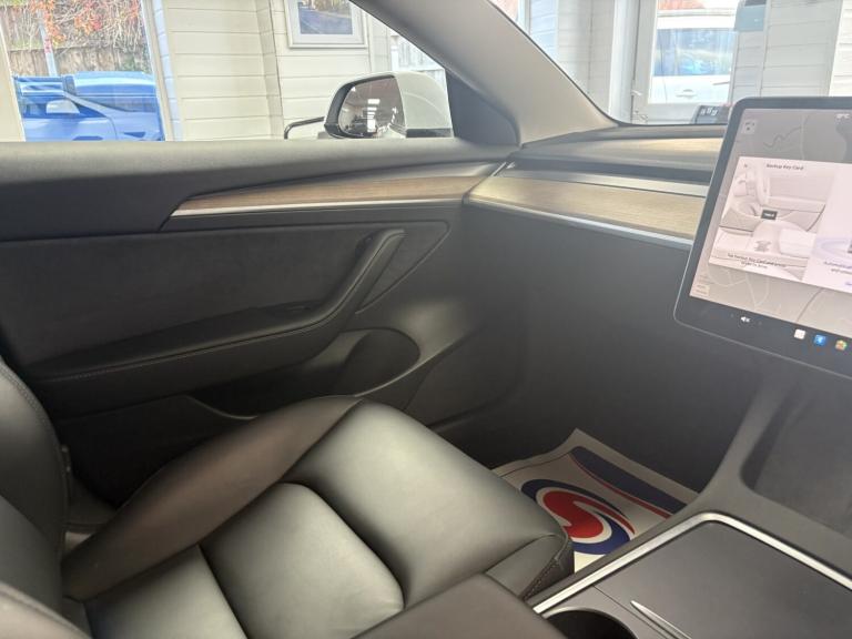 TESLA MODEL 3 Standard Range Plus 2021