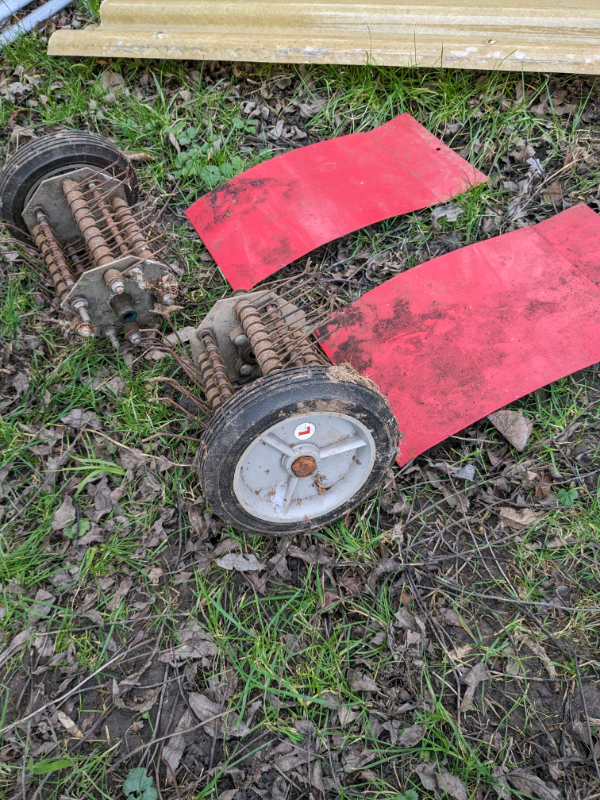 Mantis rotavator dethatching /aerator tines