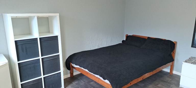 Double Room Nr George Square: Student Preferred 