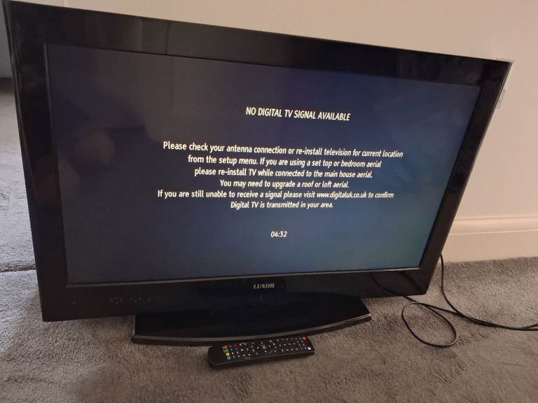 ASDA Luxor 32" Freeview colour TV