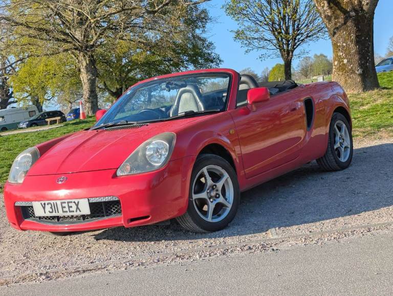 Toyota, MR2, Convertible, 2001, SPARES OR REPAIR