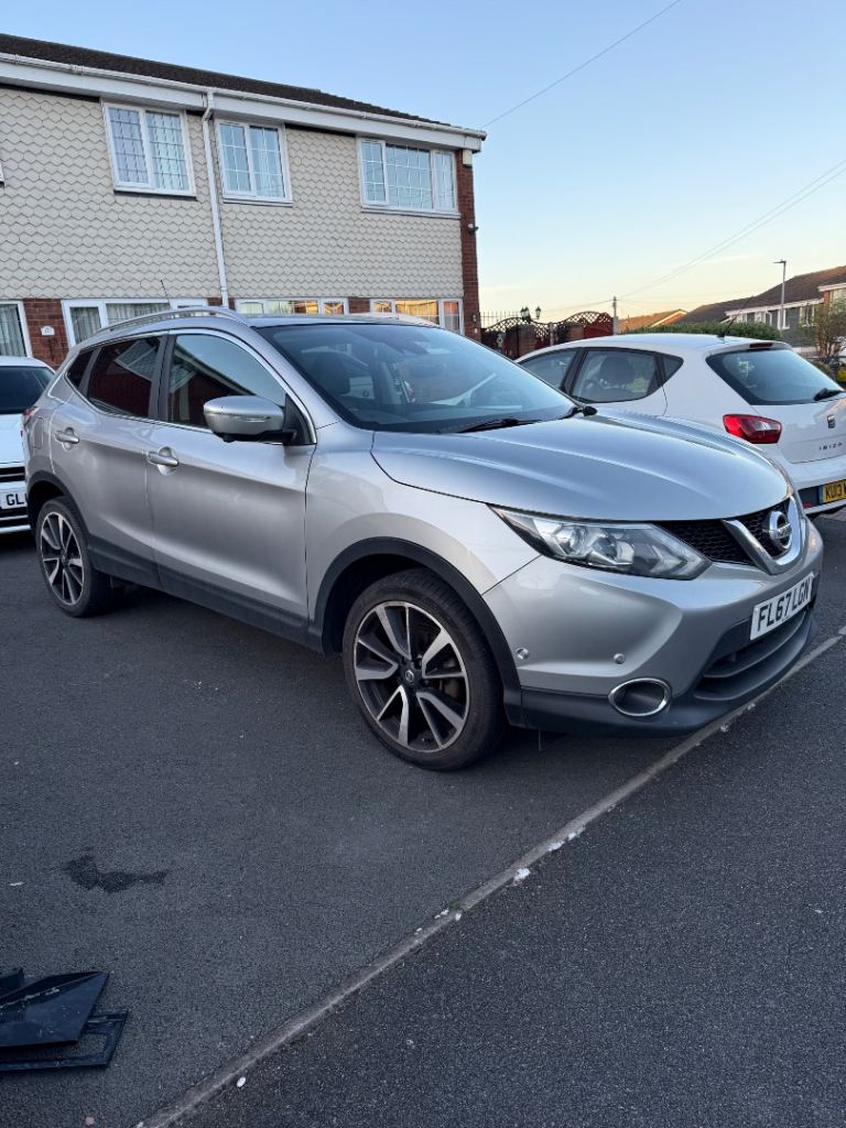 2017 Nissan Qashqai 1.5 dCi Tekna Top spec