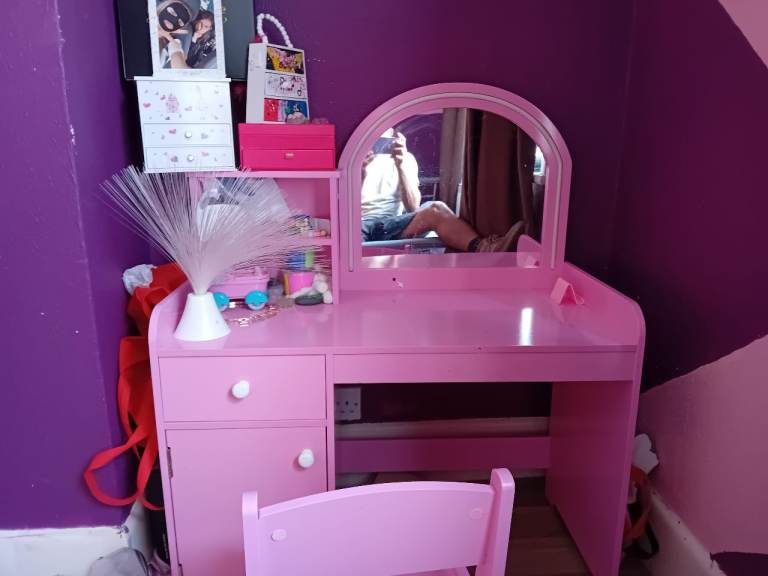 Pink Dressing Table with Mirror and Chair – Good Condition