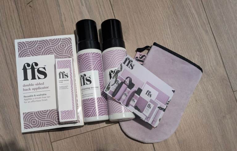 FFS Self-Tanning Mousse & Back Applicator Set – New