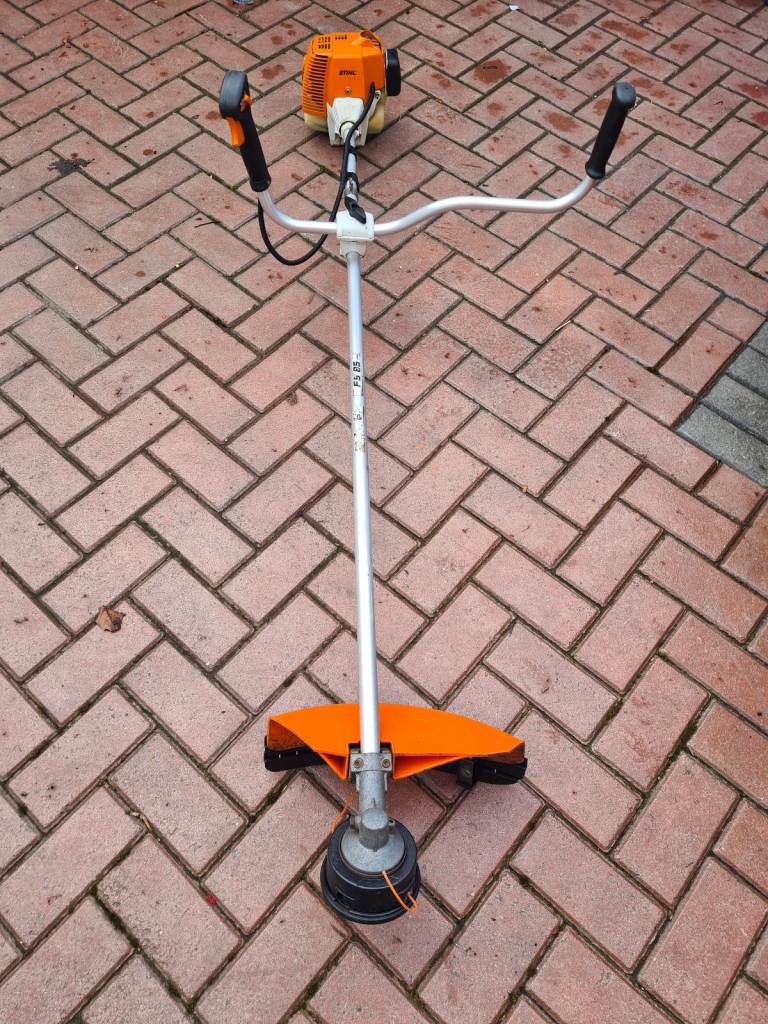 STIHL FS85 PETROL STRIMMER (VGC)
