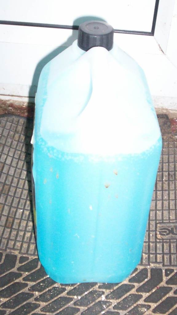 Screen wash 2 x 5 litres available 