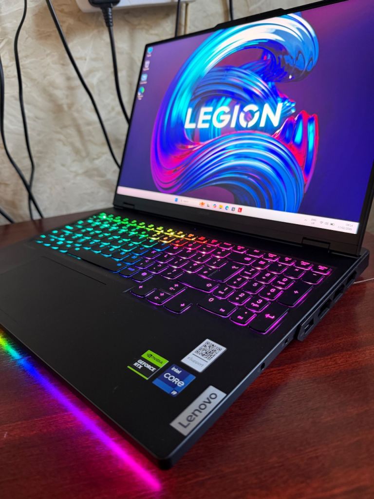 Lenovo Legion Pro 7  16”| i9-14900HX (32 CPU) | RTX 4080 - 12GB | 32GB RAM | 1TB SSD | QHD + 240 Hz