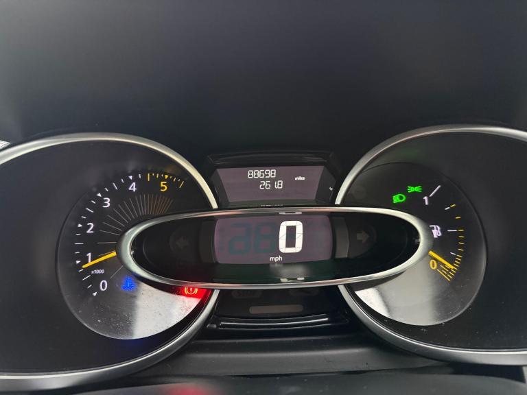 2015 Renault Clio 1.5 dCi 90 Dynamique Nav 5dr HATCHBACK DIESEL Manual