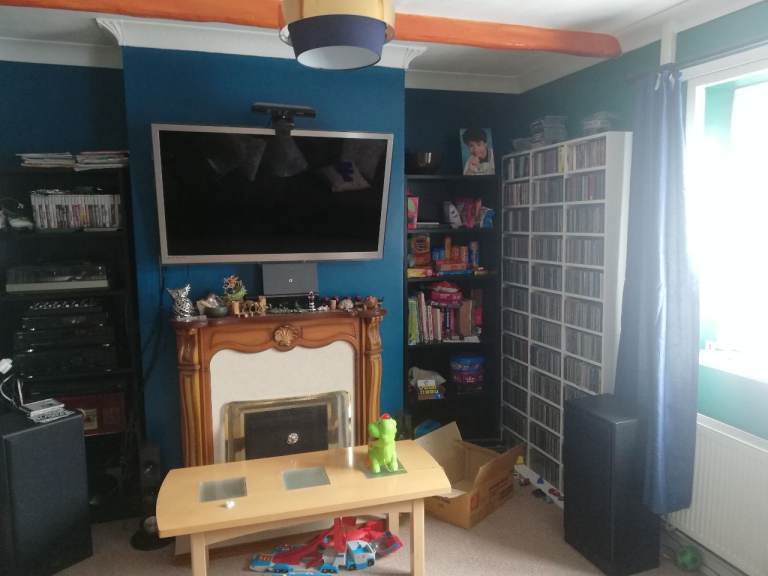 Room for rent near beach