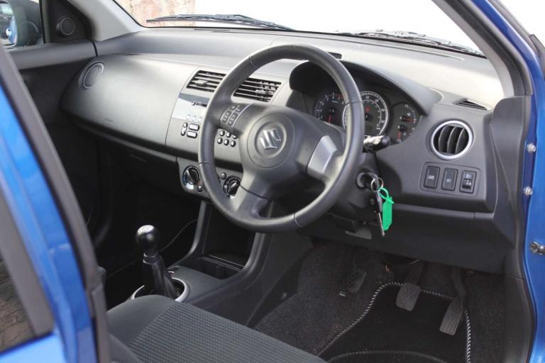 2010 Suzuki Swift 1.3 SZ3 3dr HATCHBACK PETROL Manual