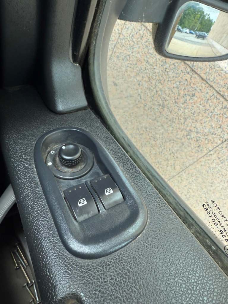 2014 Vauxhall Movano 2.3 CDTI H1 Chassis Cab 125ps CHASSIS CAB DIESEL Manual