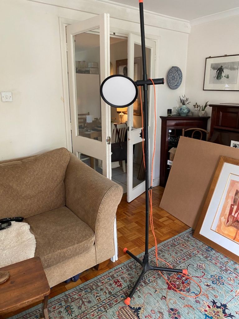 Daylight art studio lamp