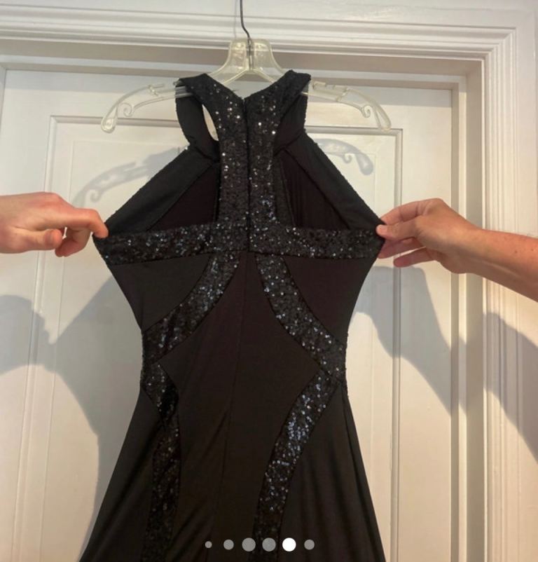 Black Halter Neck Sequin Detail Dress – Good Condition