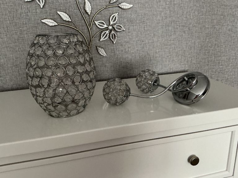Modern Silver Crystal Ceiling / Lamp shade & matching wall lights with bulbs- All for £5