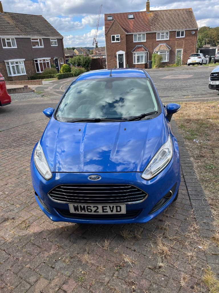 Ford, FIESTA, Hatchback, 2013, Semi-Auto, 1597 (cc), 5 doors