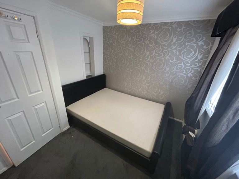 2 bedroom house to let available NOW 