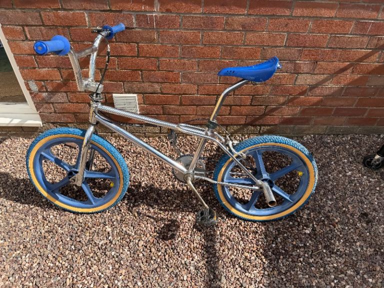 SOLD Mongoose villian  1996 bmx