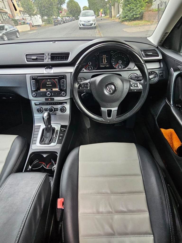 Volkswagen, PASSAT, Saloon, 2013, Semi-Auto, 1968 (cc), 4 doors