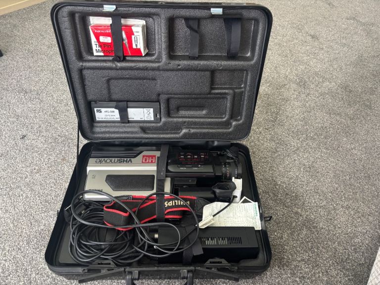 Philips VHS Video Camera + Box + Accessories