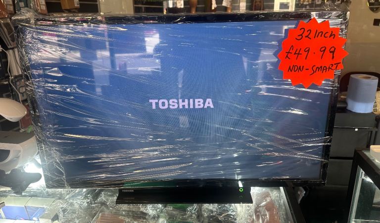 Toshiba 32” HD LED TV | Built‑in Freeview HD | Non‑Smart